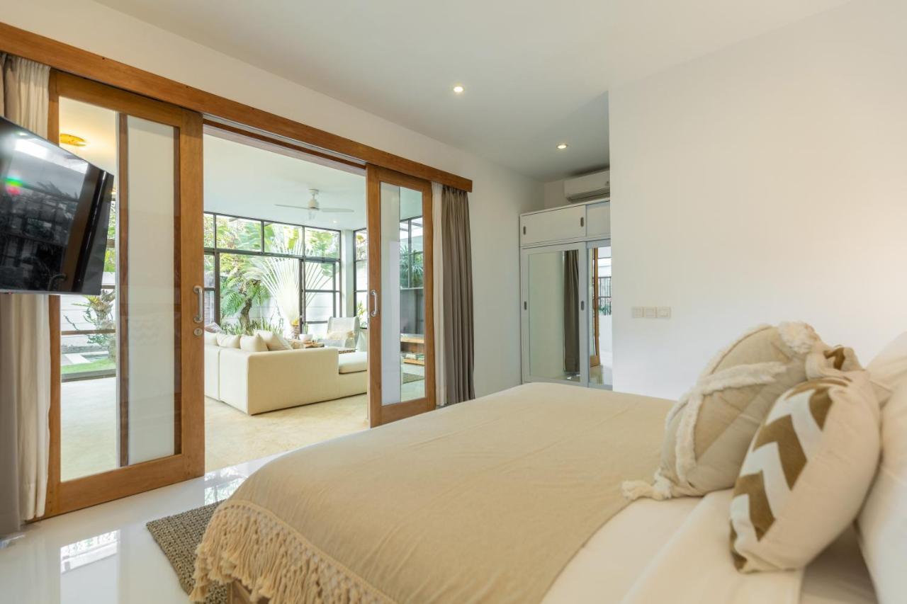 Villa Lumut 3 Bedrooms Central Seminyak Exteriér fotografie