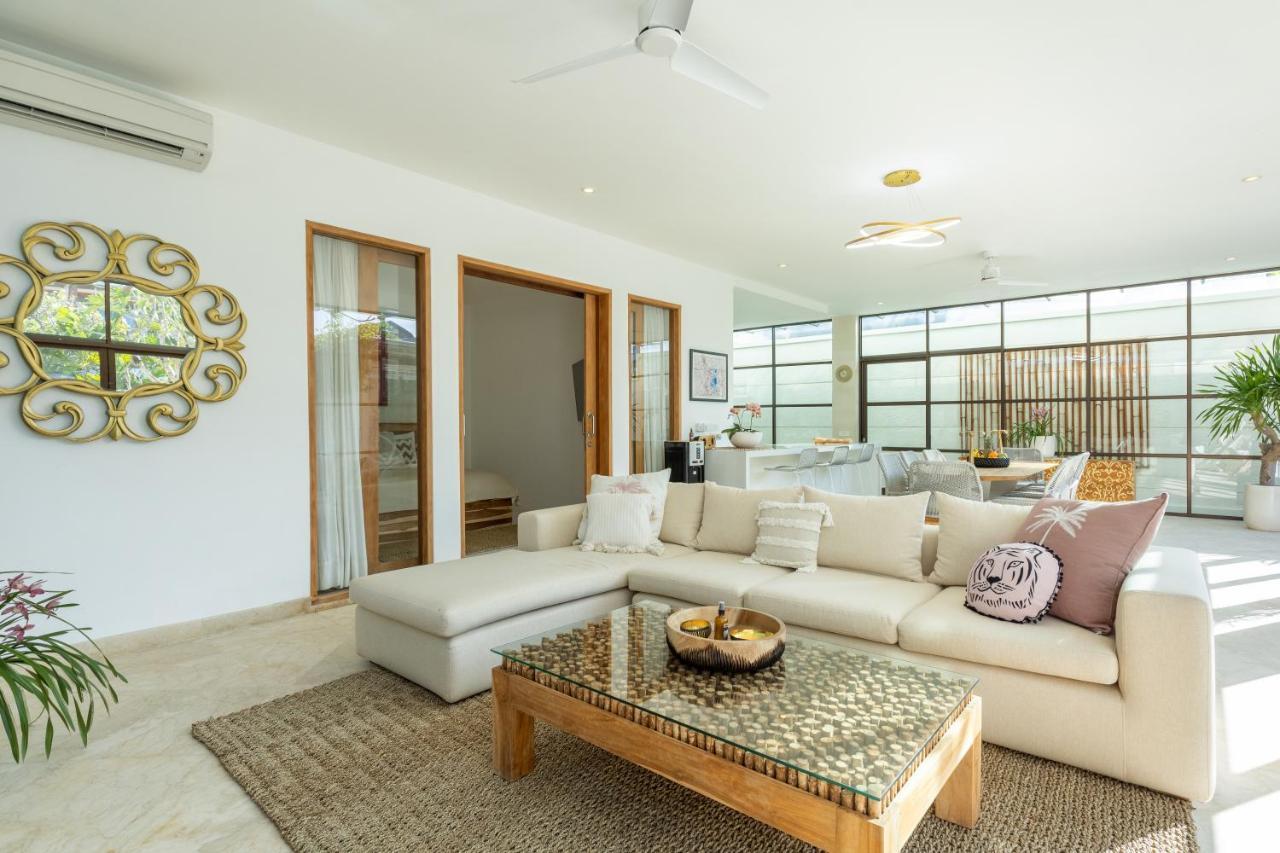 Villa Lumut 3 Bedrooms Central Seminyak Exteriér fotografie